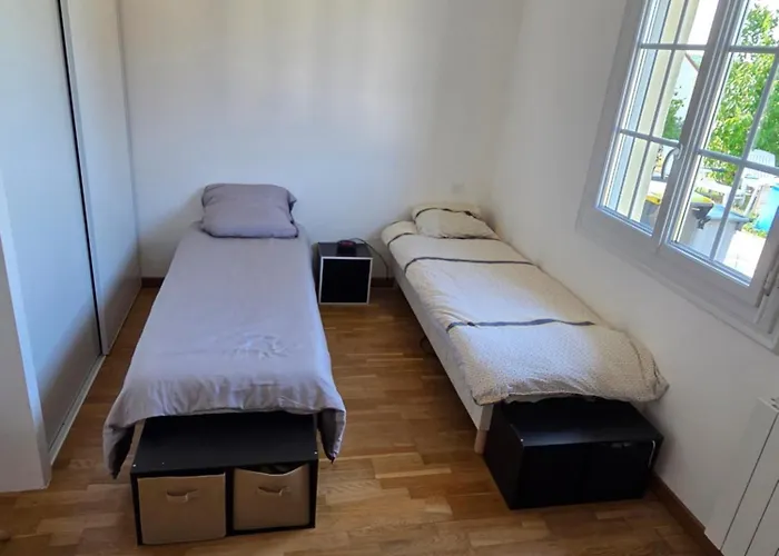 A 25 Min Du Circuit Des 24h . منزل للإقامة *